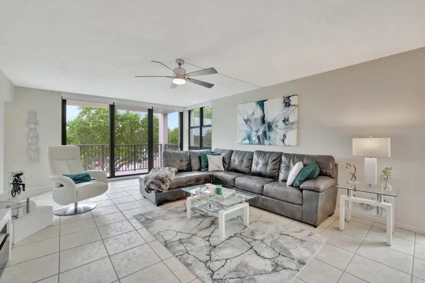 Picture of 1101 River Reach Dr 209, Fort Lauderdale FL 33315