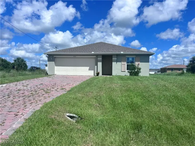 Picture of 7052 Brazil Cir, Labelle, FL 33935