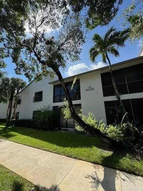 Picture of 4689 NW 22Nd St 4689, Pompano Beach, FL 33063