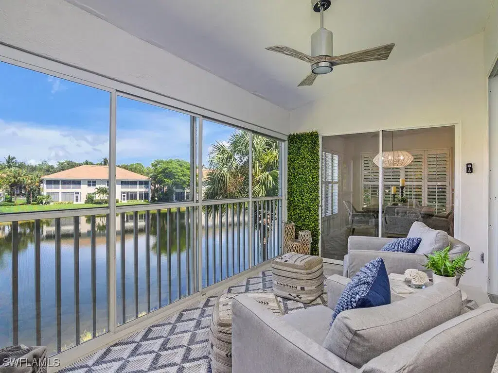 Picture of 816 Carrick Bend Cir 202, Naples, FL 34110