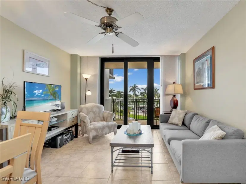 Picture of 180 Seaview Ct 502, Marco Island FL 34145