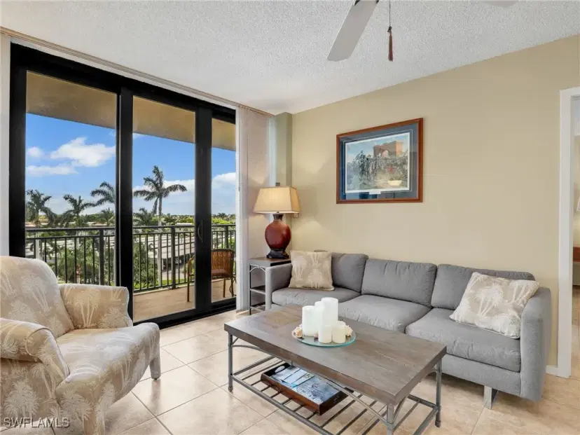 Picture of 180 Seaview Ct 502, Marco Island FL 34145