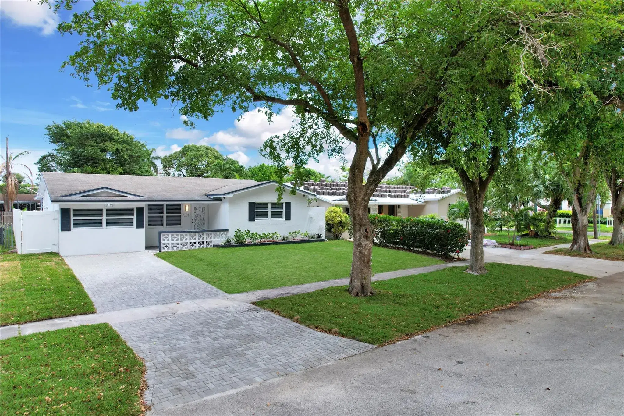 Picture of 5311 Pierce St, Hollywood, FL 33021