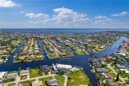 Picture of 304 Tudor Dr 4, Cape Coral, FL 33904