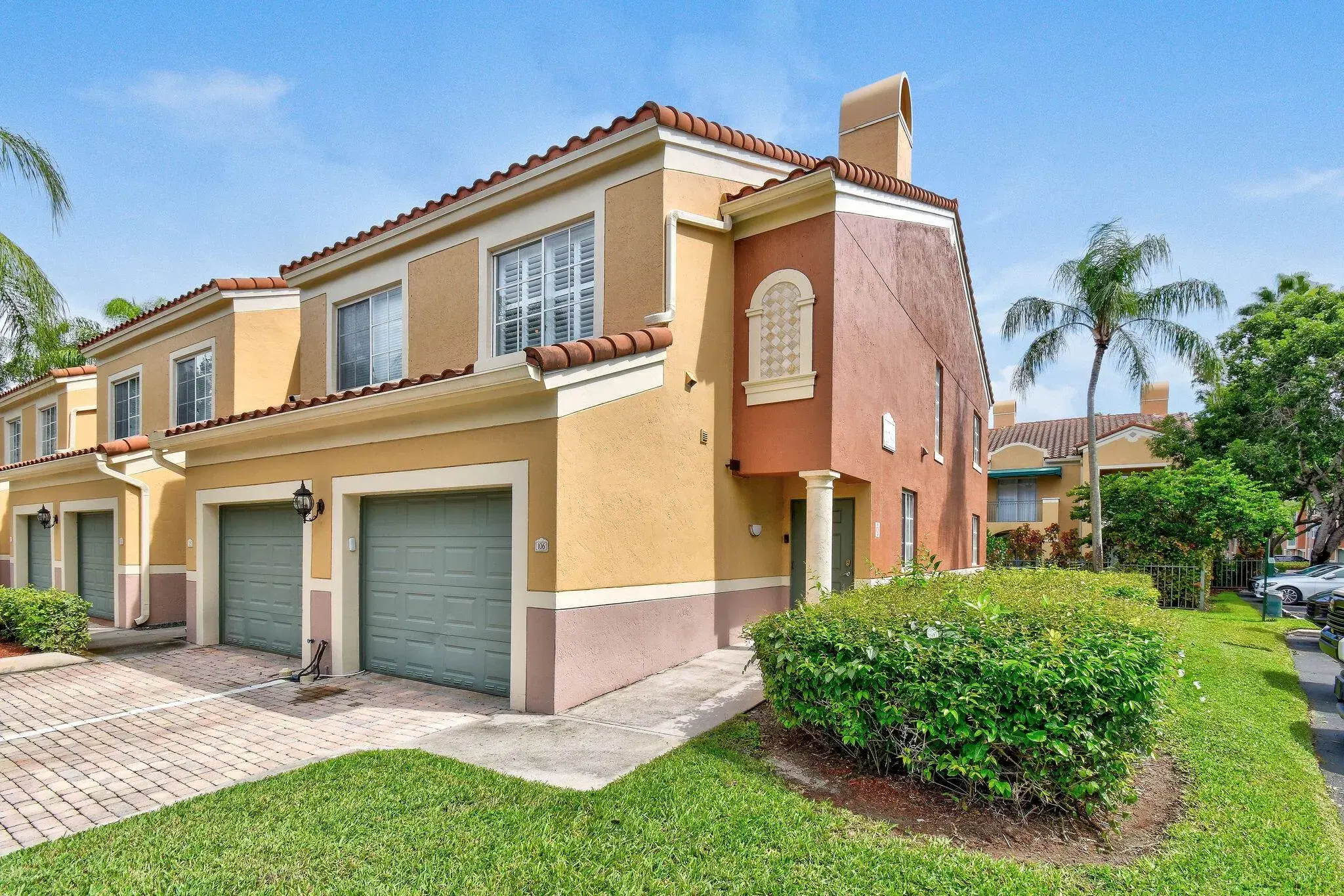 Picture of 11789 Saint Andrews Place 106, Wellington, FL 33414