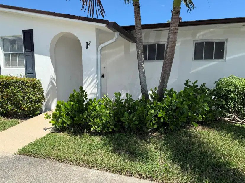 Picture of 2930 Crosley Drive E F, West Palm Beach FL 33415