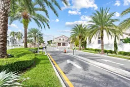 Picture of 678 NW 155Th Ter, Pembroke Pines, FL 33028