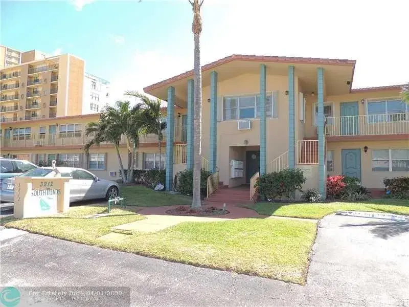 Picture of 3212 NE 8Th Ct 19, Pompano Beach FL 33062