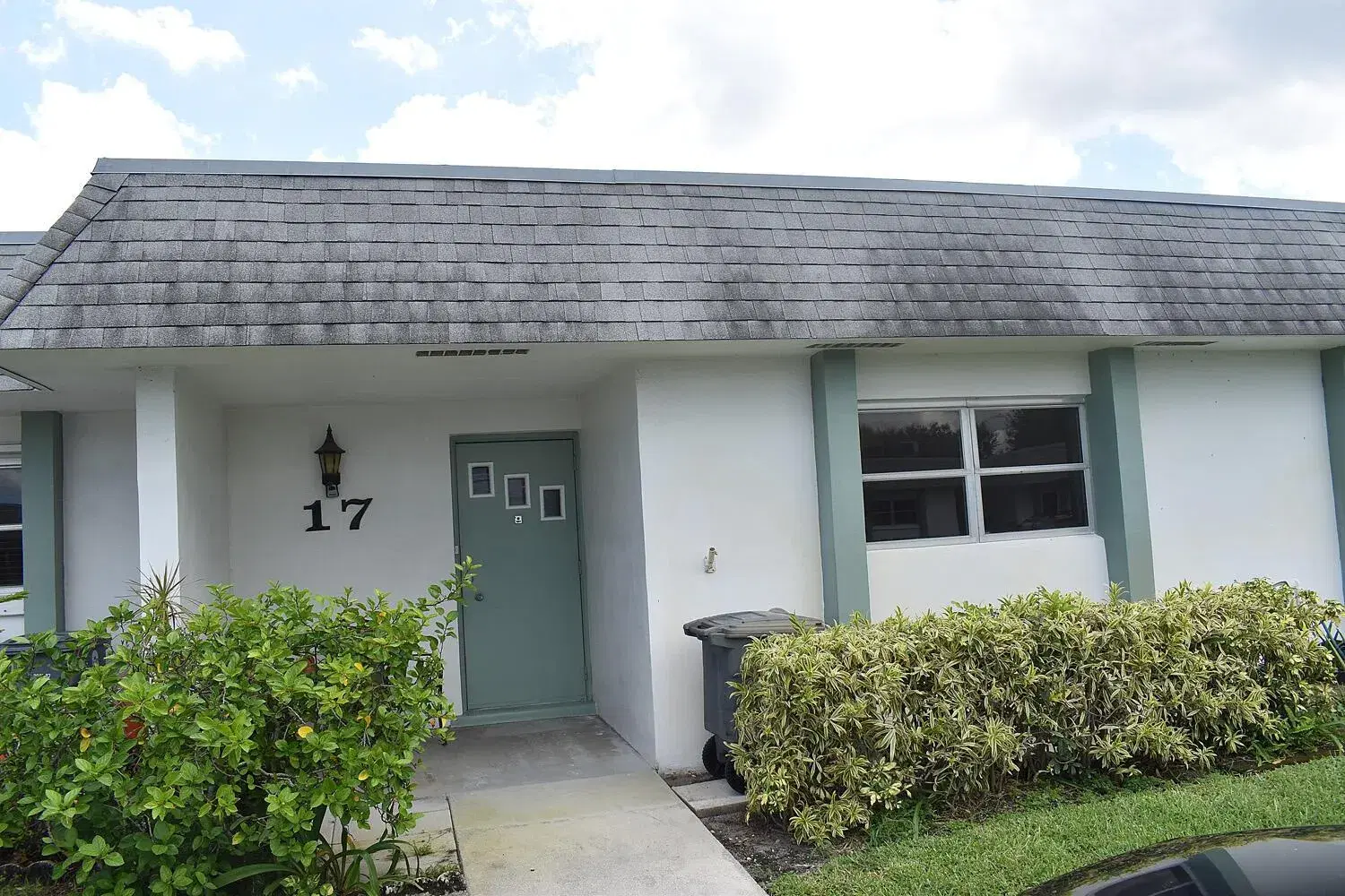 Picture of 2638 Gately Drive E 17, West Palm Beach, FL 33415