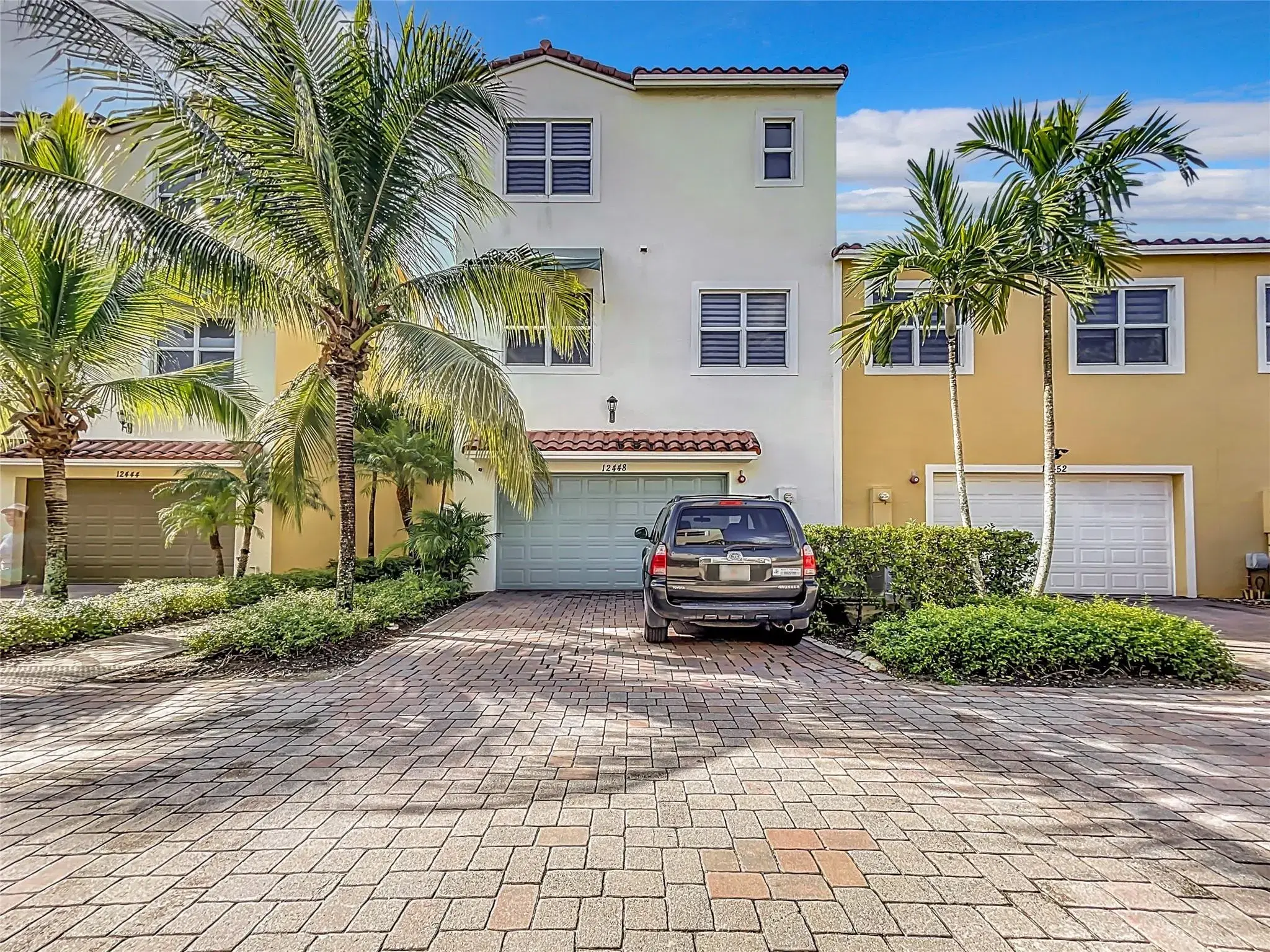 Picture of 12448 NW 17Th Mnr, Pembroke Pines, FL 33028