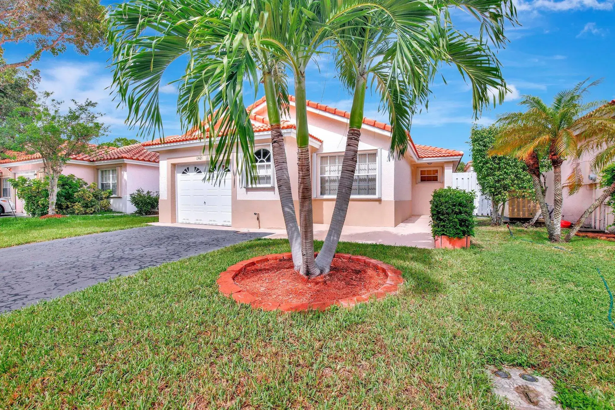 Picture of 13421 NW 5Th Court, Plantation, FL 33325