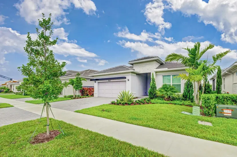 Picture of 10025 Driftwood Way, Palm Beach Gardens FL 33412