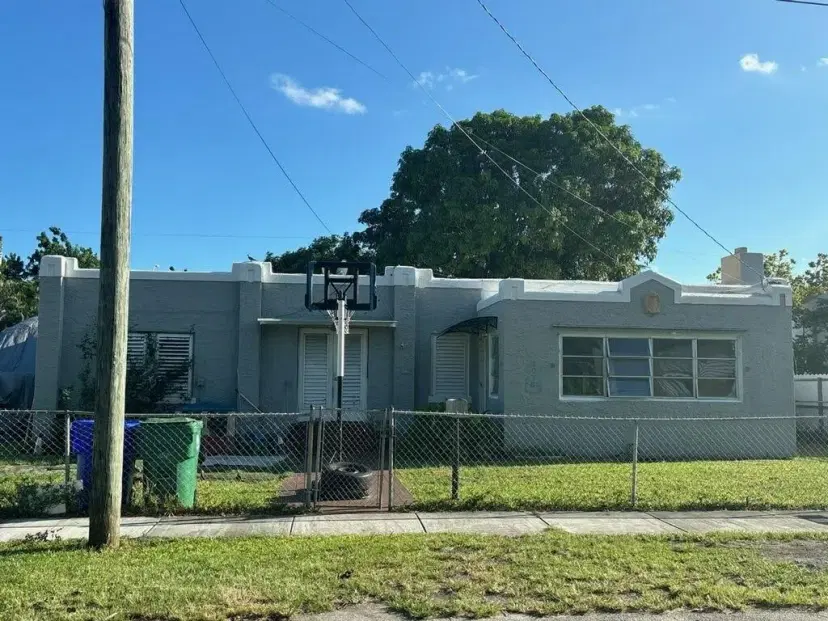 Picture of 3078 NW Flagler Ter, Miami FL 33125