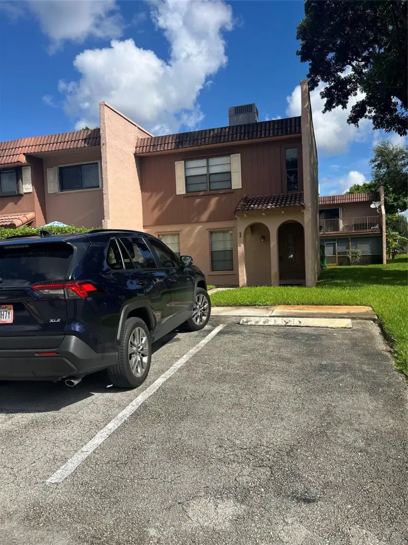 Picture of 1 Madrid Ln 1, Fort Lauderdale FL 33324