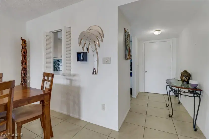 Picture of 5483 Rattlesnake Hammock Rd B, Naples FL 34113