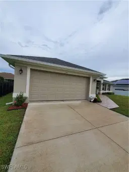 Picture of 1948 Redmont Ave, Lehigh Acres, FL 33972