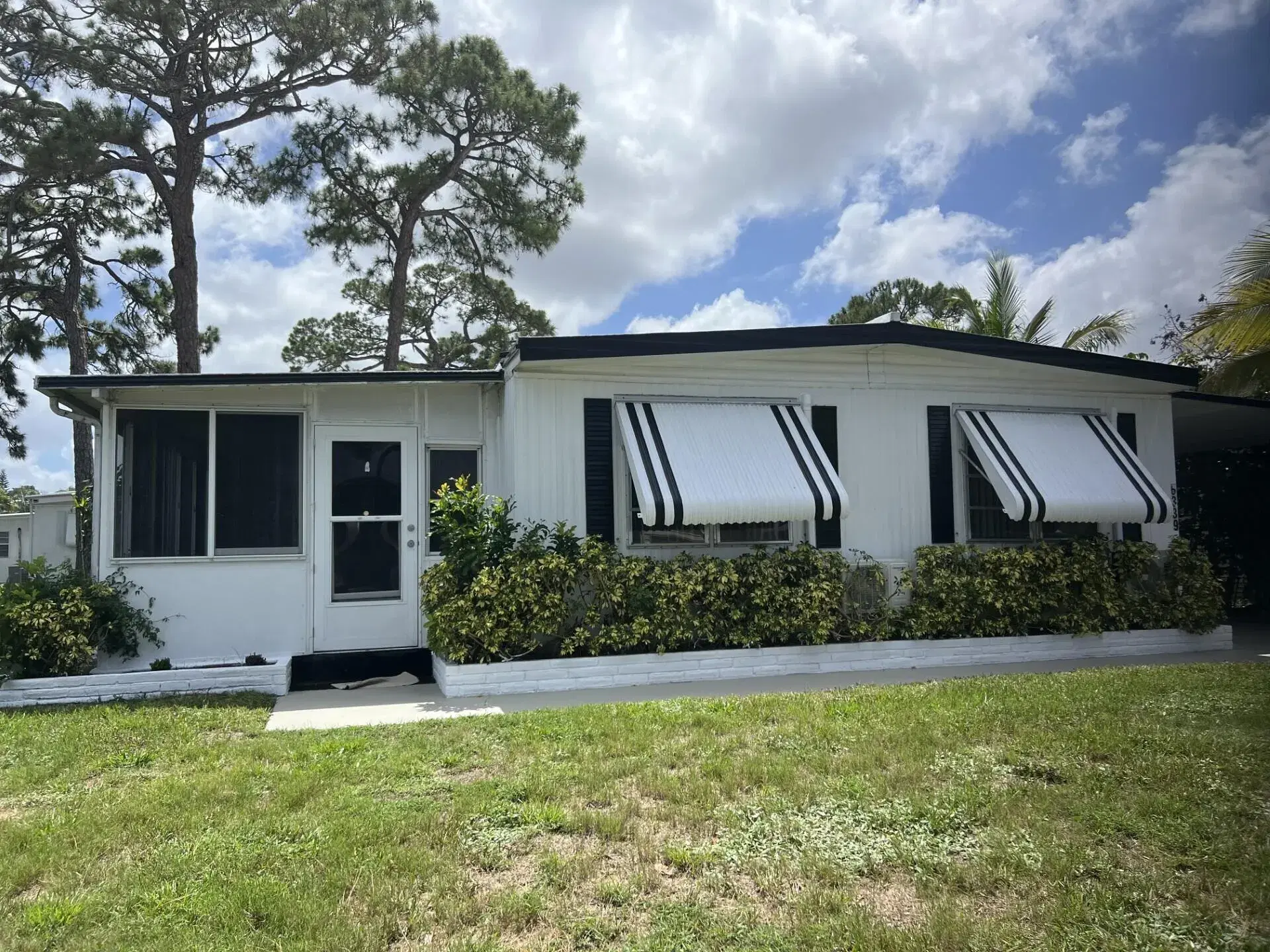 Picture of 6339 S Ash Ln Lane, Lantana, FL 33462