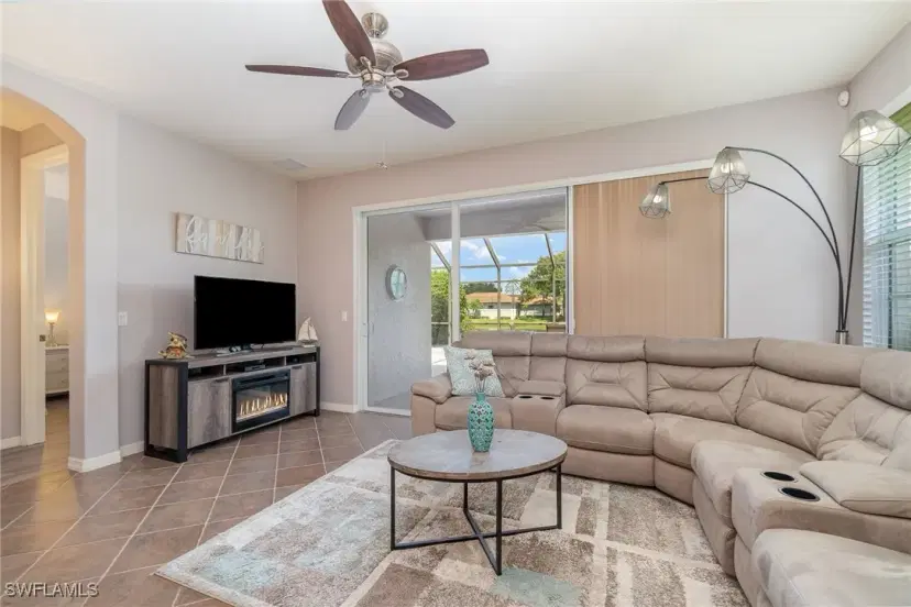 Picture of 10607 Camarelle Cir, Fort Myers FL 33913