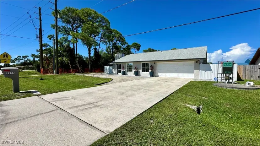 Picture of 9267 San Carlos Blvd, Fort Myers FL 33967