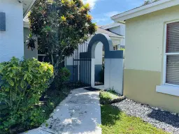 Picture of 4345 SW 72 Ter, Davie, FL 33314