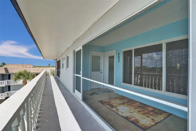 Picture of 1965 SE 5Th Ct 402, Pompano Beach FL 33060