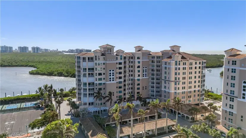 Picture of 425 Dockside Dr Ph-1, Naples FL 34110