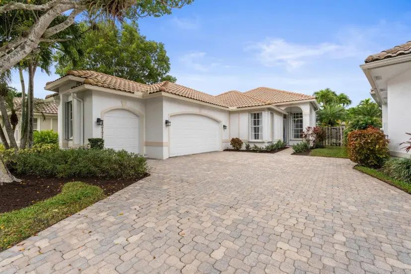 Picture of 12171 Glen Bay Drive, Wellington FL 33414