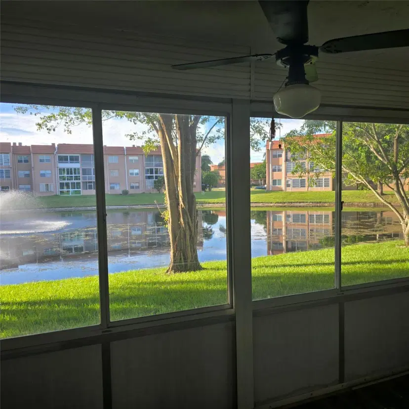 Picture of 9750 Sunrise Lakes Blvd 109, Sunrise FL 33322