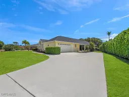 Picture of 491 Cypress Way E, Naples, FL 34110