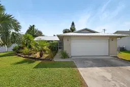 Picture of 137 SE Santa Barbara Pl, Cape Coral, FL 33990