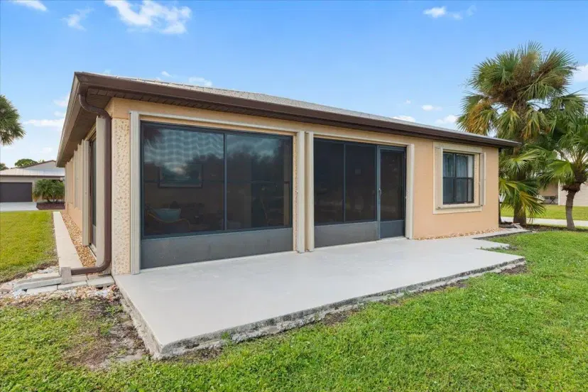 Picture of 1 Ecuador Way, Fort Pierce FL 34951