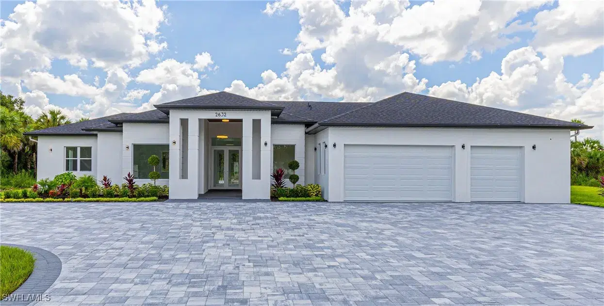 Picture of 2632 30Th Ave Se, Naples, FL 34117