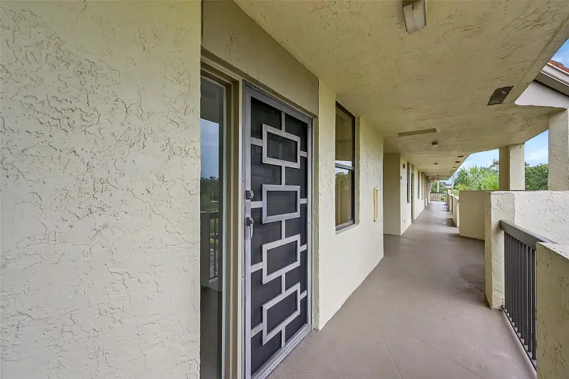 Picture of 2908 Carambola Circle S 403, Coconut Creek FL 33066