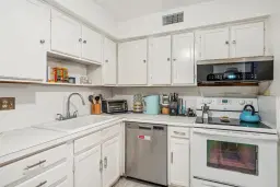 Picture of 9965 Pineapple Tree Drive 108, Boynton Beach, FL 33436