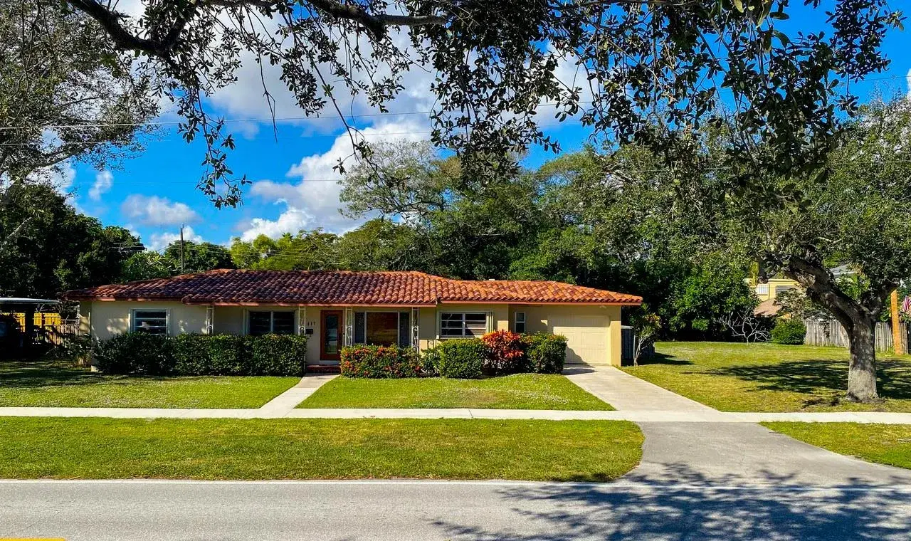 Picture of 417 NE 11Th Ave, Pompano Beach, FL 33060