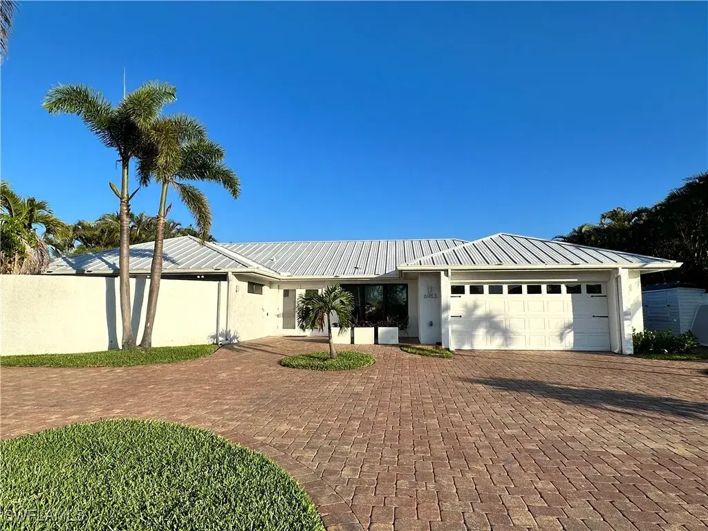 Picture of 6953 Wittman Dr, Fort Myers, FL 33919