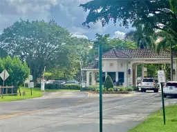 Picture of 1000 Saint Charles Pl L21, Pembroke Pines, FL 33026