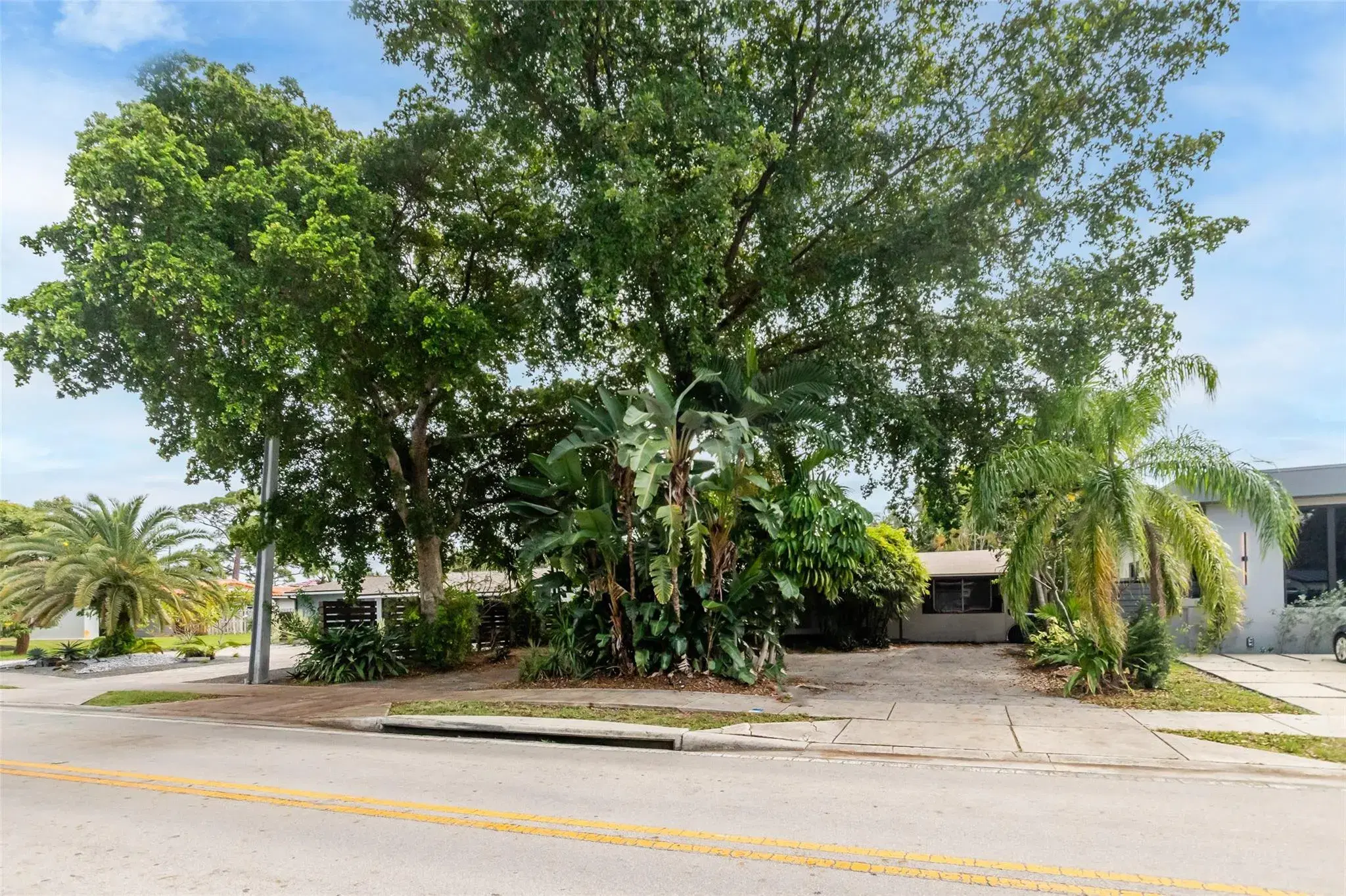 Picture of 1734 NE 38Th Street, Fort Lauderdale, FL 33334