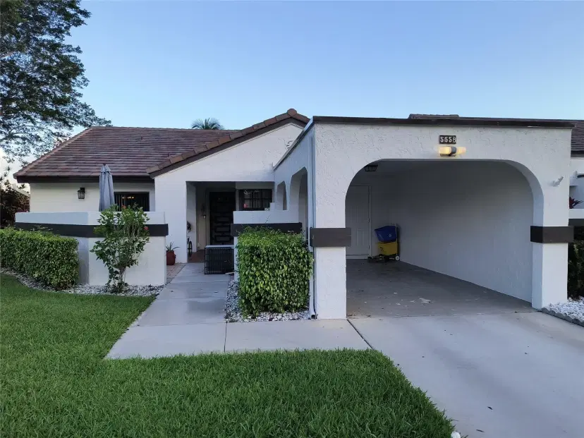 Picture of 5558 Parkwalk Cir E 5558, Boynton Beach FL 33472