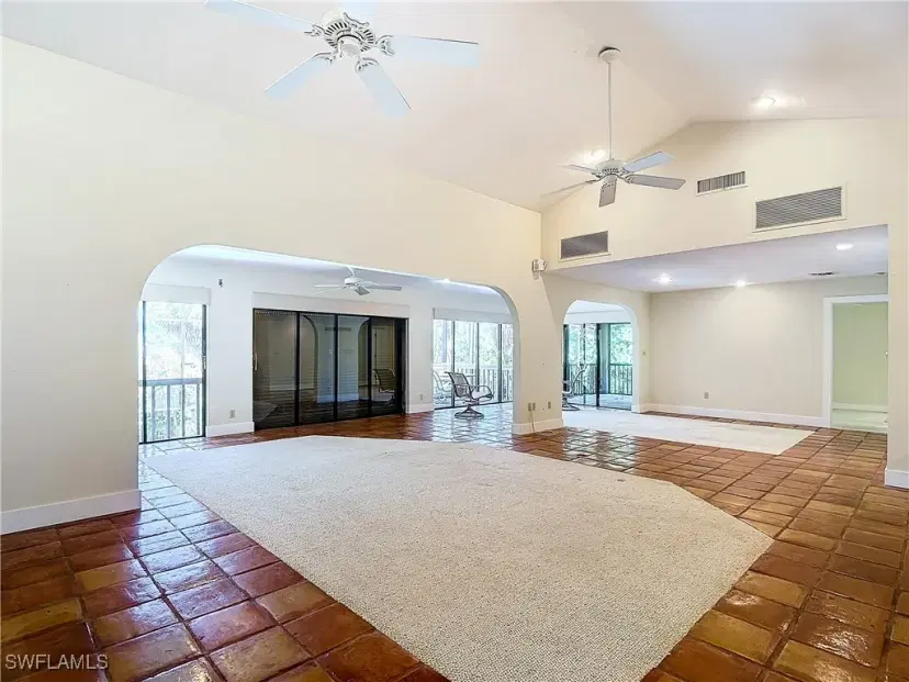 Picture of 1043 Blue Heron Dr, Sanibel FL 33957