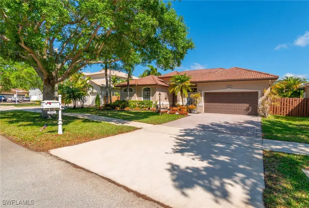 Picture of 16547 Mariposa Cir. South, Pembroke Pines, FL 33331