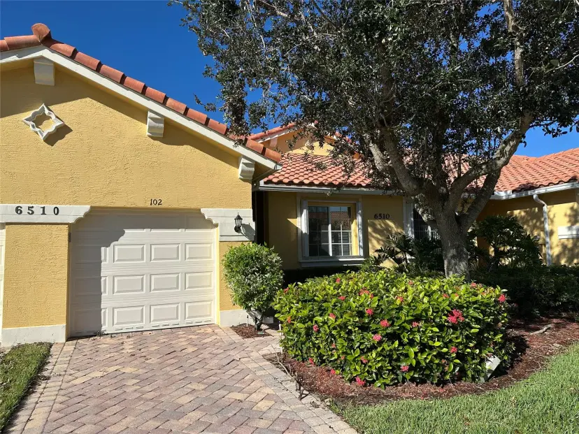 Picture of 6510 Oxford Cir 102, Vero Beach FL 32966