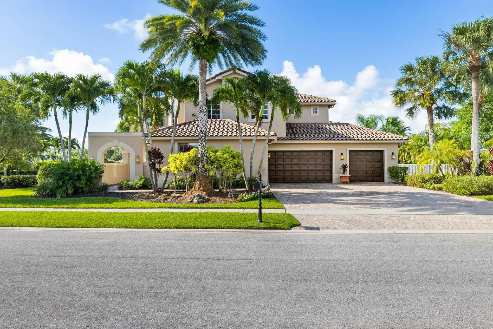 Picture of 11788 Knightsbridge Place, Wellington, FL 33449