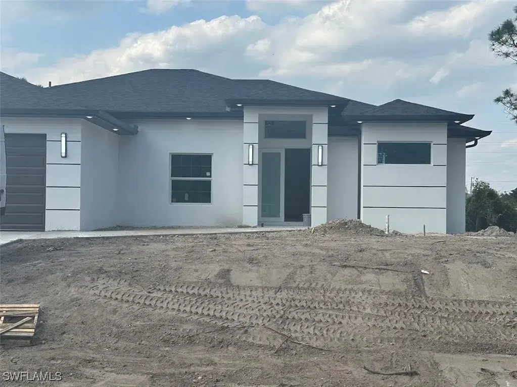 Picture of 3416 2Nd St Sw, Lehigh Acres, FL 33976