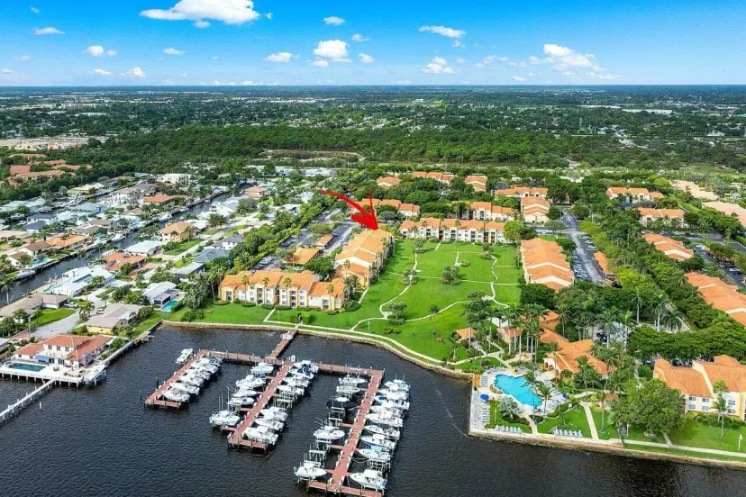 Picture of 157 Yacht Club Way 101, Hypoluxo FL 33462