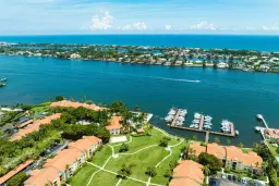 Picture of 135 Yacht Club Way 111, Hypoluxo, FL 33462