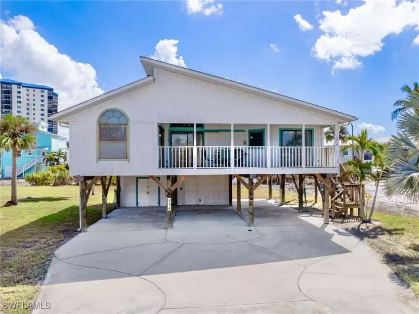 Picture of 134 Bayview Ave, Fort Myers Beach FL 33931