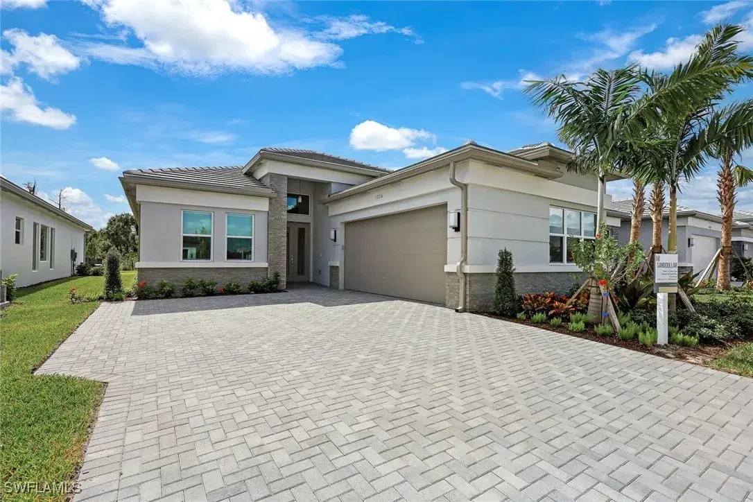 Picture of 12216 Lotus Ave, Naples, FL 34120