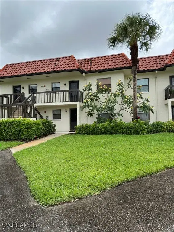 Picture of 4146 27Th Ct Sw 102, Naples, FL 34116