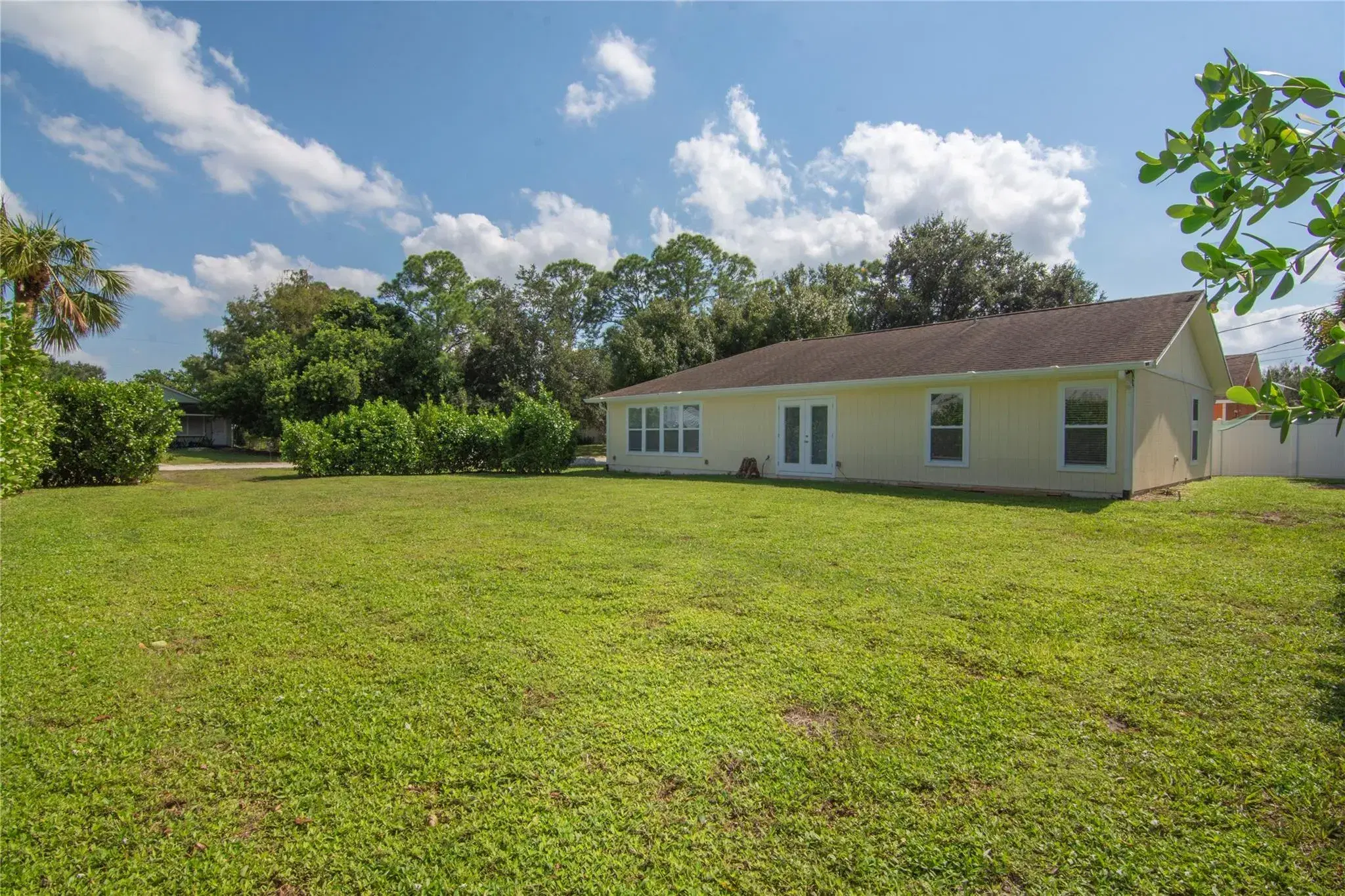 Picture of 2225 86Th Dr, Vero Beach, FL 32966